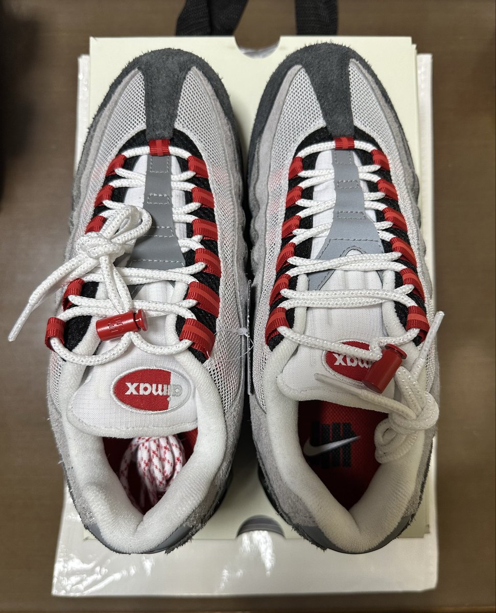 k_jiro_fxdl's tweet image. 僕のアンディmax95は個性的な子でした。
(センターズレ)
#UNDEFEATED #アンディフィーテッド
#AirMax95 #エアマックス