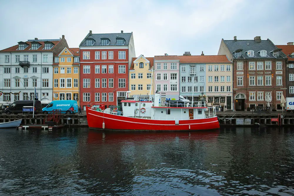 ovi100travel's tweet image. Capture the beauty of Copenhagen! A photo guide to top attractions, local culture, and hidden gems in Denmark’s coolest city. 100travelstories.com/blog/5-days-in… #Copenhagen #Denmark #travelphotography