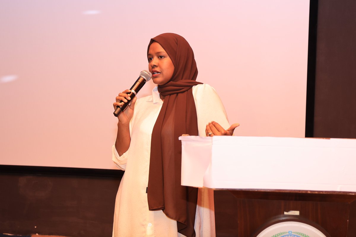 MogShapers's tweet photo. She shared her insights to engineers &amp; students through social, psychological, environmental &amp; technical price of unregulated growth, then opened  floor for QA that were engaging &amp; insightful. City can keep rising but needs to start building with memory, metrics &amp; accountability. https://t.co/feT2zcwSY3