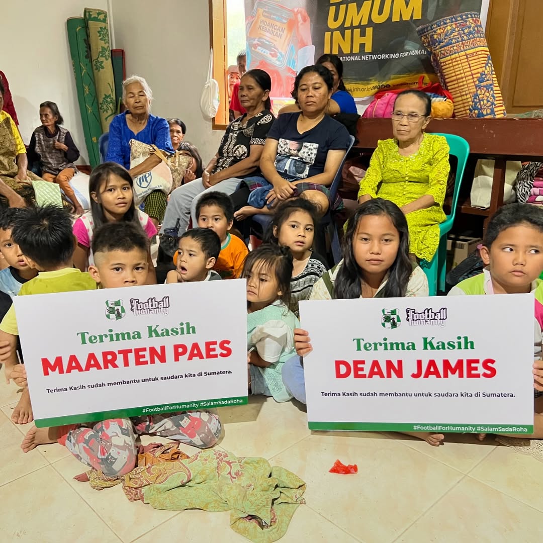 TimnasXtra's tweet image. More than football.

Following Calvin Verdonk, Maarten Paes and Dean James also stand with the people of Sumatra ❤️