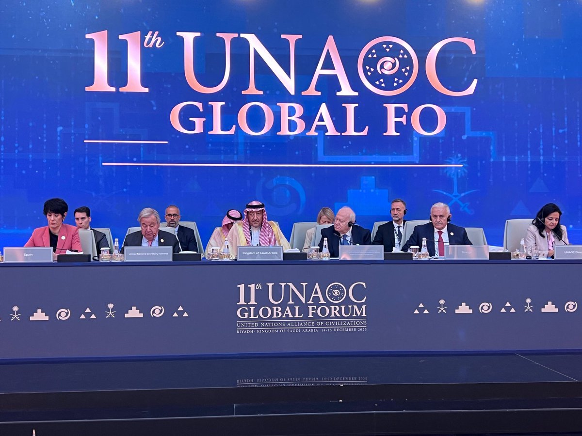 ترأس اليوم، كاتب الدولة لدى وزير الشؤون الخارجية، المكلف بالجالية الوطنية بالخارج، السيد <a href="/SECCNE_Chaib/">Sofiane Chaib | سفيان شايب</a> ، الوفد الجزائري المشارك في أشغال المنتدى الدّولي الحادي عشر لتحالف الحضارات التابع لمنظّمة <a href="/UN/">United Nations</a> المنعقد #بالرياض (المملكة العربية السعودية)، يومي 14 و15 ديسمبر الجاري.