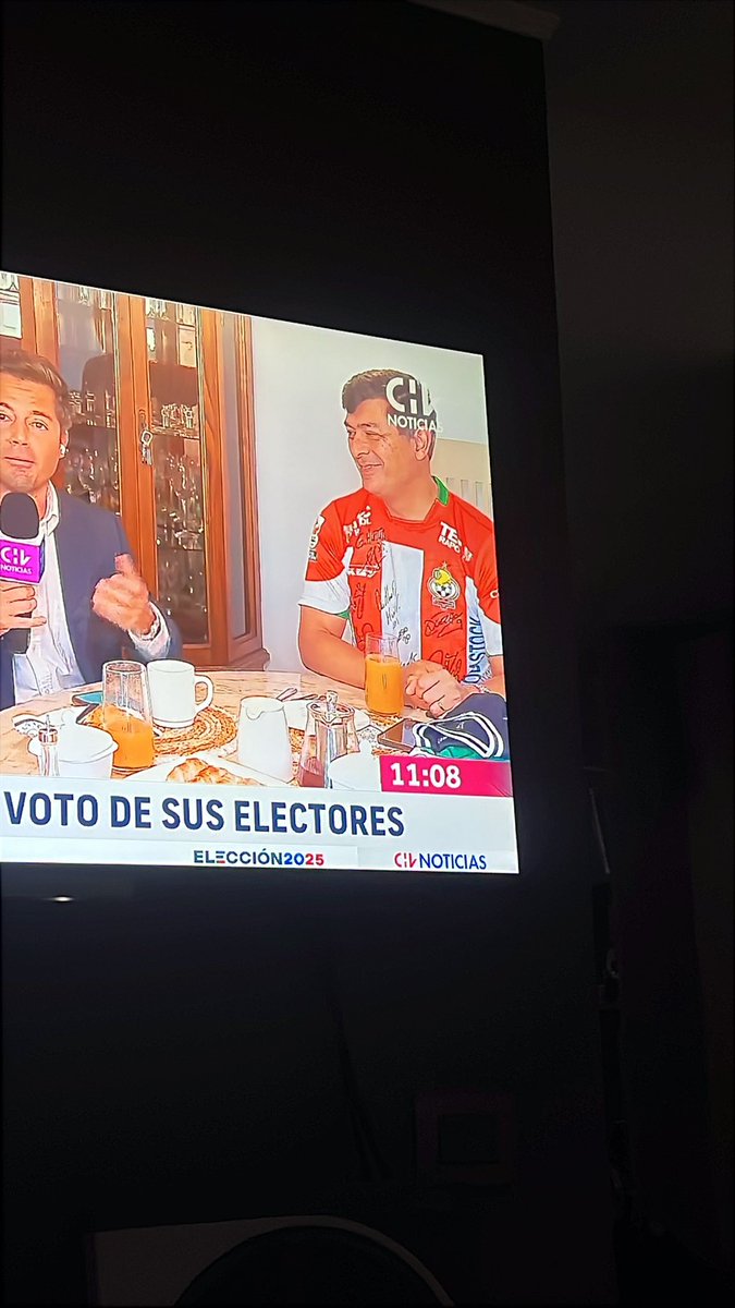 Parisi a las 9:30 am / Parisi a las 11:10 am