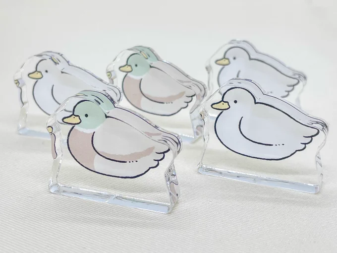 #CHARECPOPUP 新グッズ② あひるとカモのミニアクリルブロック デスクや棚にちょこんと飾れるサイズです。たくさん並べると群れを作れます