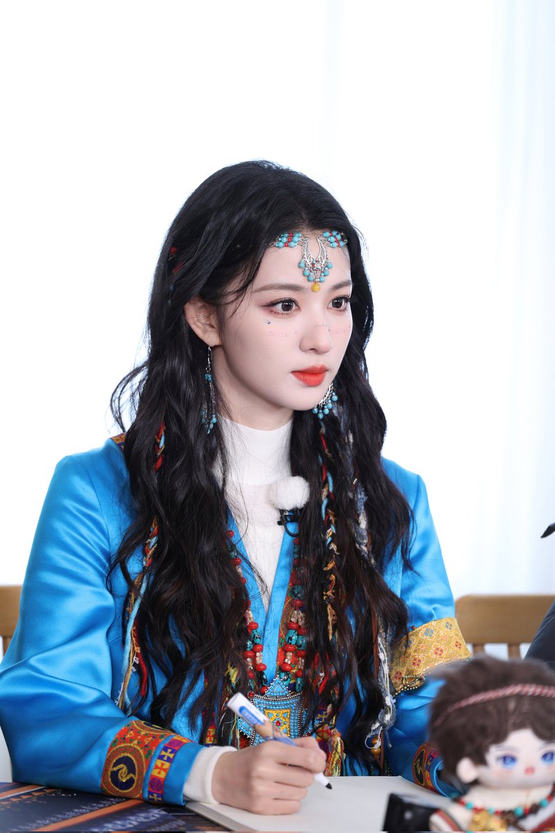 _naruhcw's tweet photo. 251214 📸 #WangChuran Studio shared photos of Churan for the Special Season of #KeepRunning 《奔跑吧》 Season 13 Episode 4 #奔跑吧天路篇 Tibet
#王楚然
#KeepRunningS13 #奔跑吧 #奔跑吧13 https://t.co/cm5xaYV4OZ