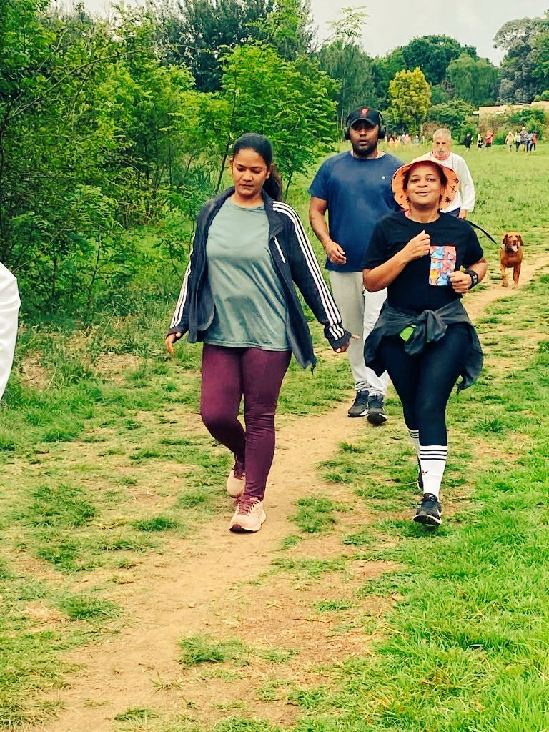 madwayisa's tweet photo. Back on the trail🚶🚶🏃🏃🏃🏃.
@madwayisa @parkrunSA #bryanstonparkrun #trailrunning #fitness #HealthyLifestyle 🇿🇦🇿🇦🇿🇦 https://t.co/b8vIeJmY61