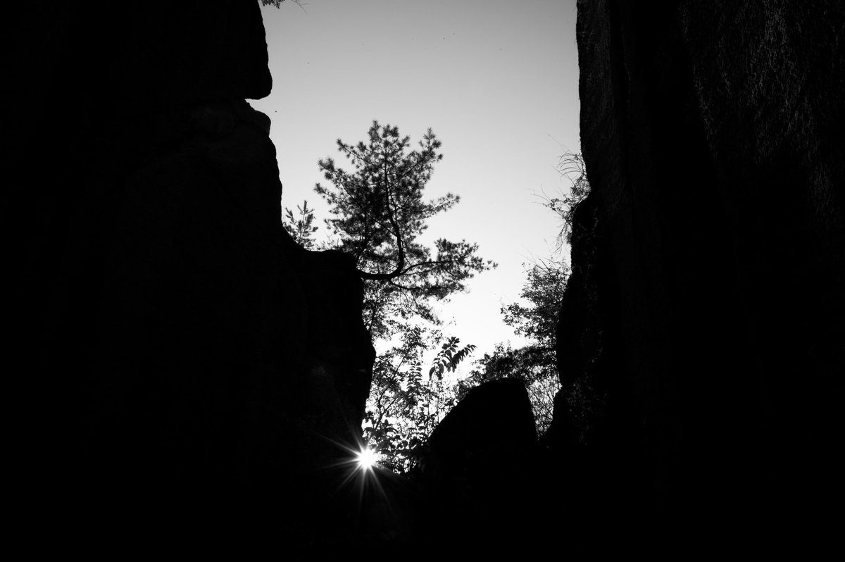 yoph_8's tweet photo. 📷 🪨
#Leica #Monochrome 
#Yamagata https://t.co/9zerIZtaVT
