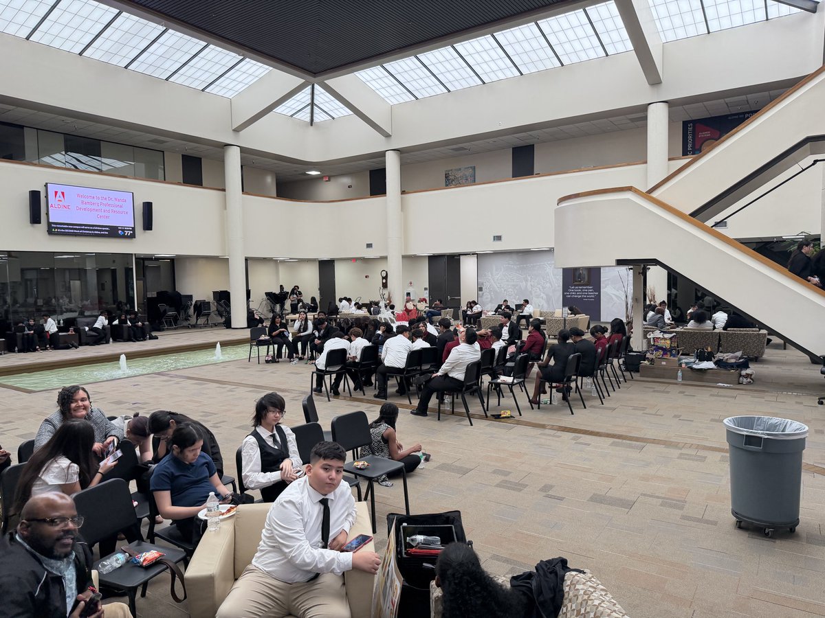 Kalwenda Lott tweet media