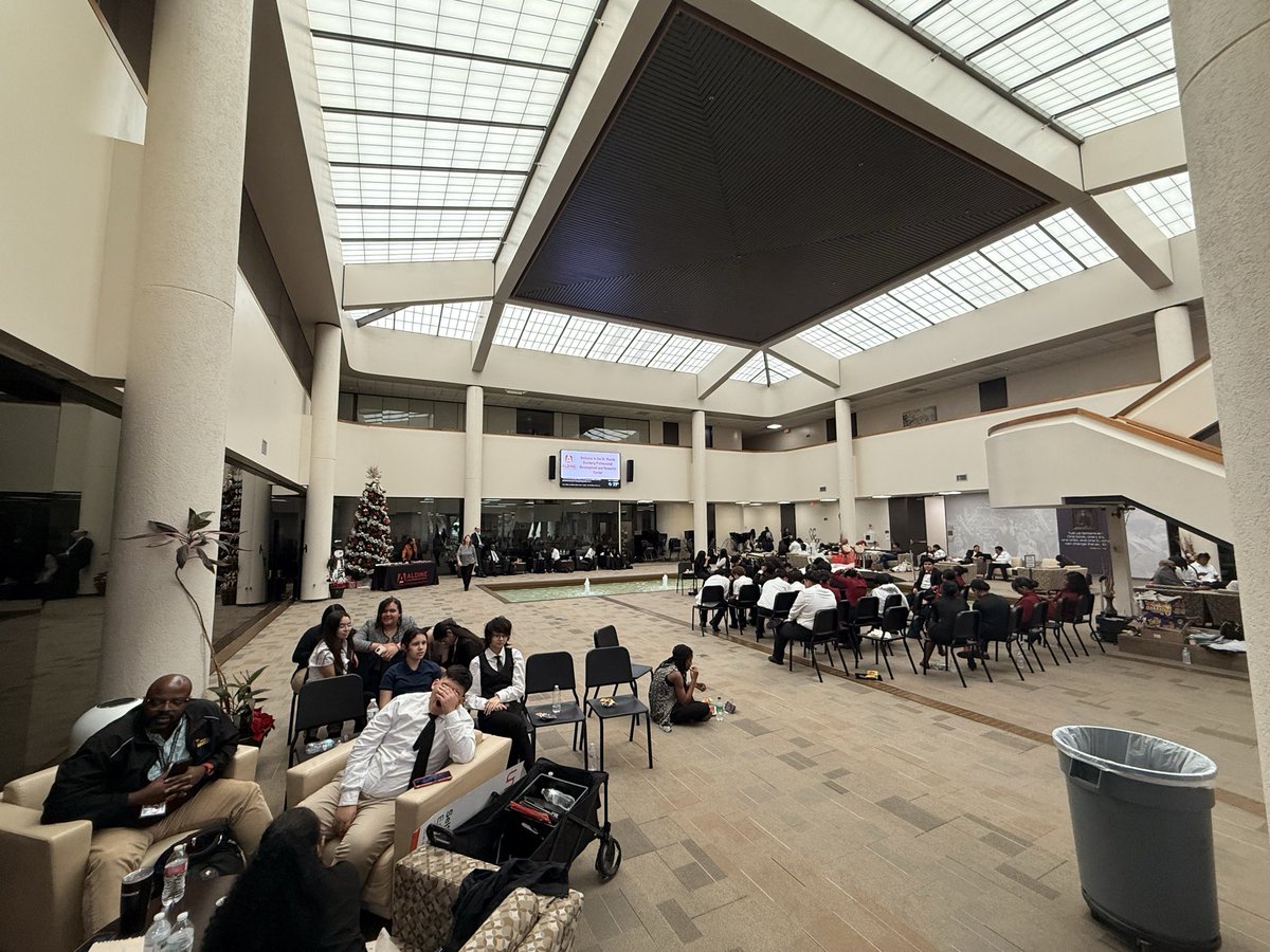 Kalwenda Lott tweet media