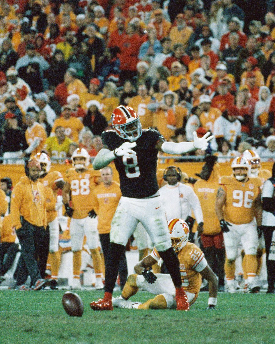 AtlantaFalcons's tweet image. KP Giveaway 🎱

RT for a chance to win this signed @kylepitts__ jersey!

#ProBowlVote