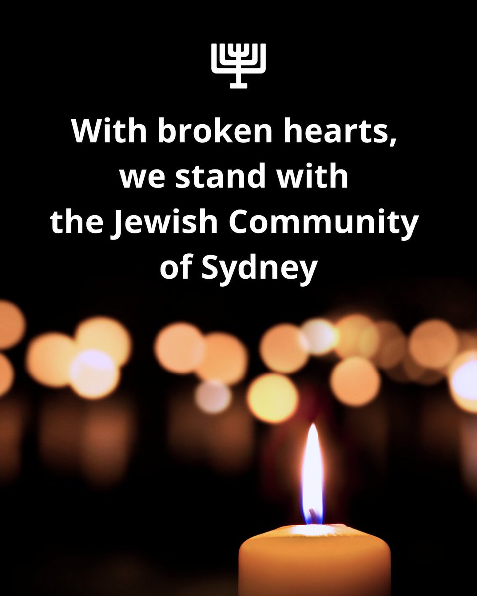 bnaibrithcanada's tweet image. Our hearts are broken as we support and mourn with our brothers and sisters murdered and injured at Bondi  Beach  - for being Jewish.

We also can’t contain our outrage.

HATE HAS A PATTERN, CANADA MUST ACT, NOW.

Bondi Beach was not random.
Jews were targeted because they were…