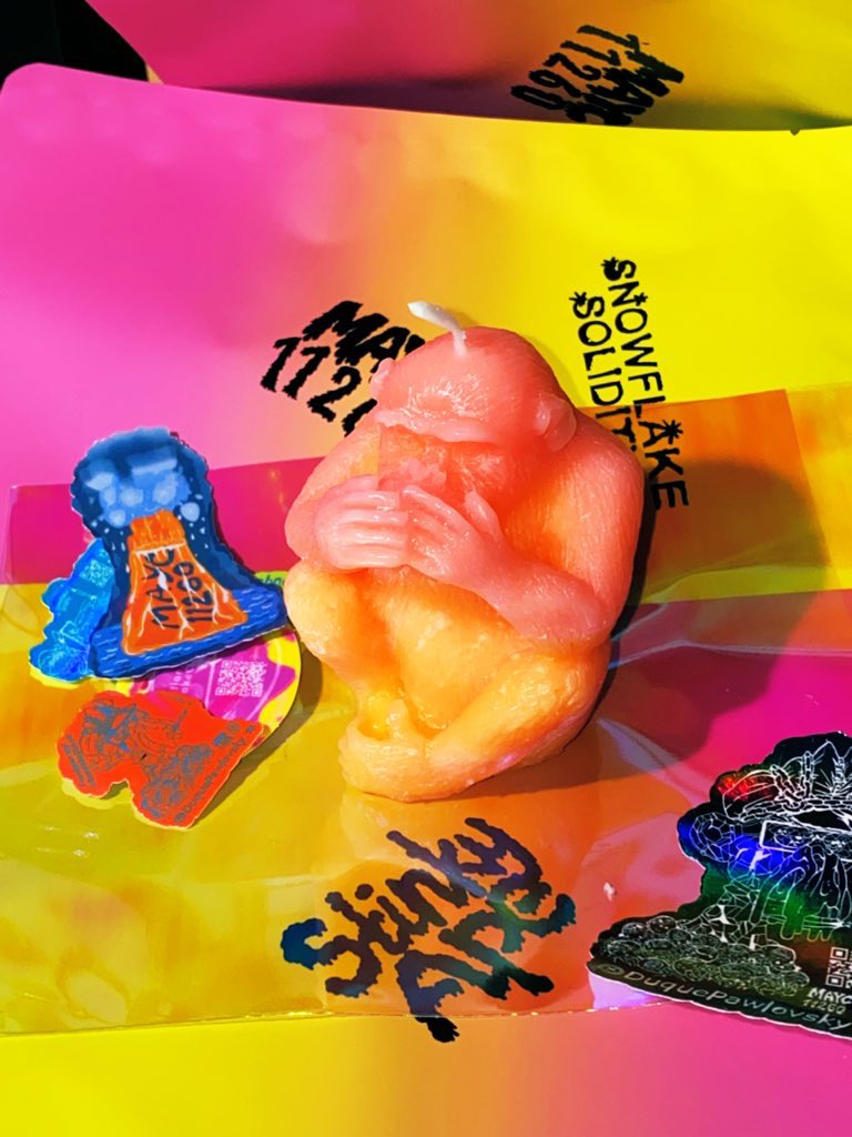 Apes that run hard at the Otherside are naturally stinky))) proof of stinky ape:

apesdropnyc.myshopify.com/products/stink…