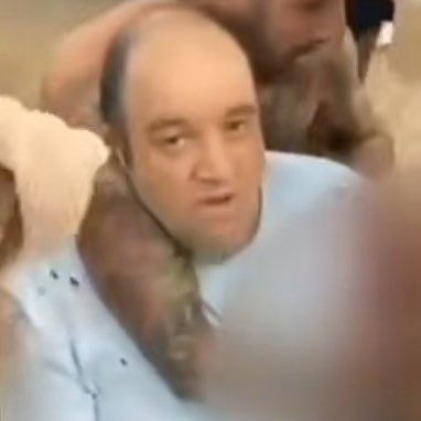 GlobeEyeNews's tweet image. A man who disarmed a terrorist has been identified as a Muslim named Ahmed Al Ahmad during an attack on a Jewish event in Sydney.

He prevented further harm to Jews.