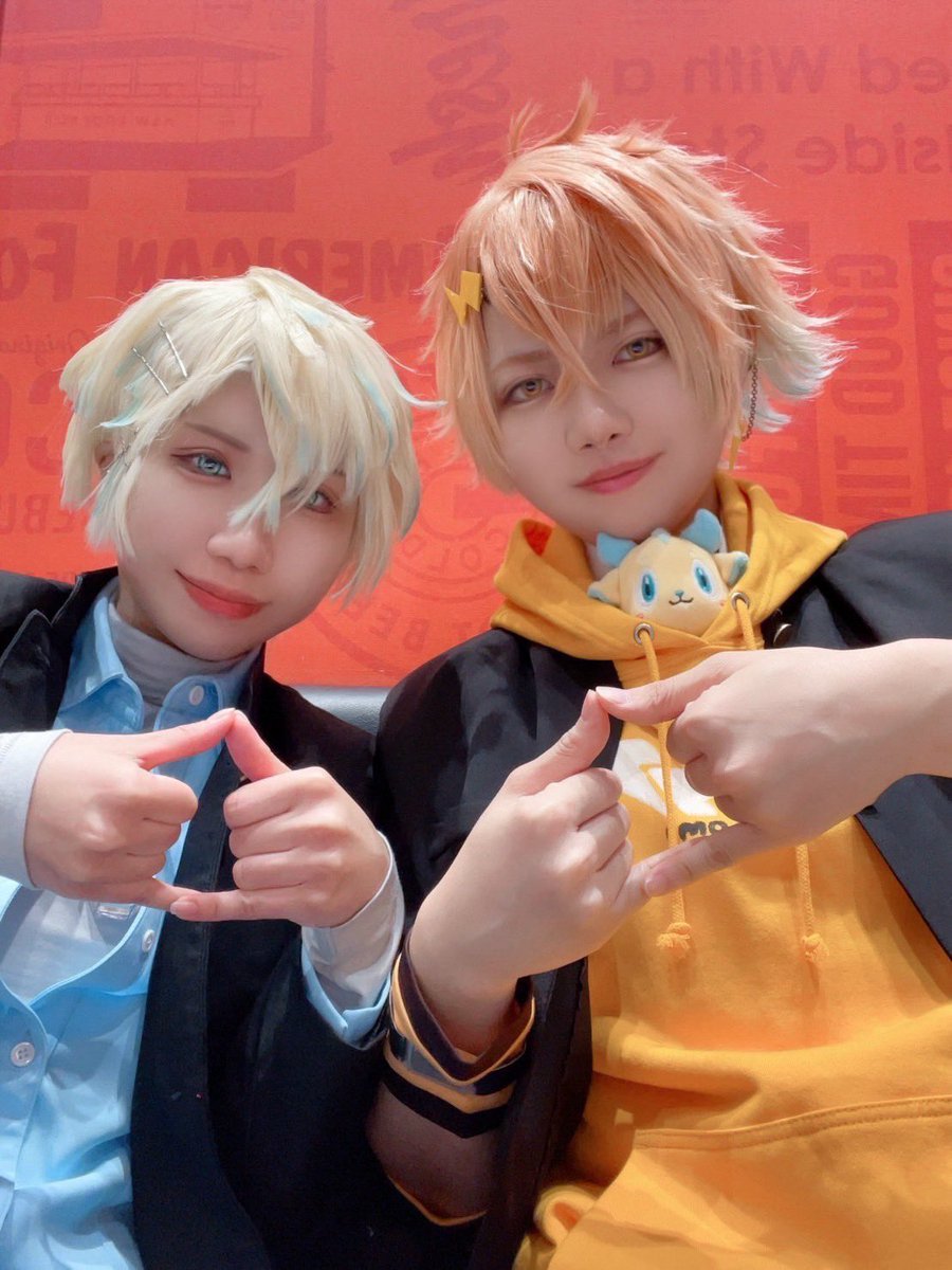 ⚠︎cos⚠︎
イベントお疲れ様です！
ほぅォリでいました！（with請負人と狼さん） 
お話してくださった方々､ありがとうございました！！楽しかった〜〜！！！😭