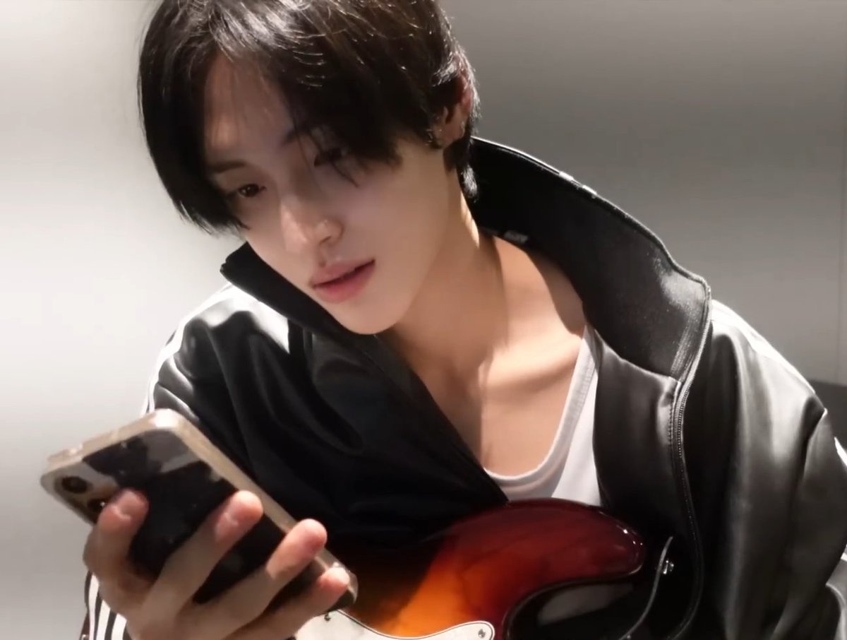 no context ddoreun tweet media