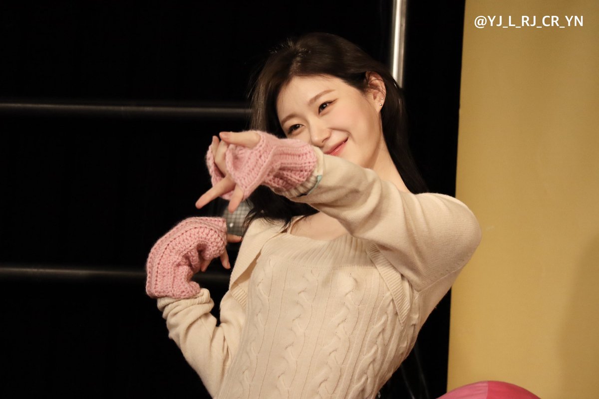 251214 Tower Records サイン会 ✌️✌️🩷✌️✌️ #있지 #ITZY