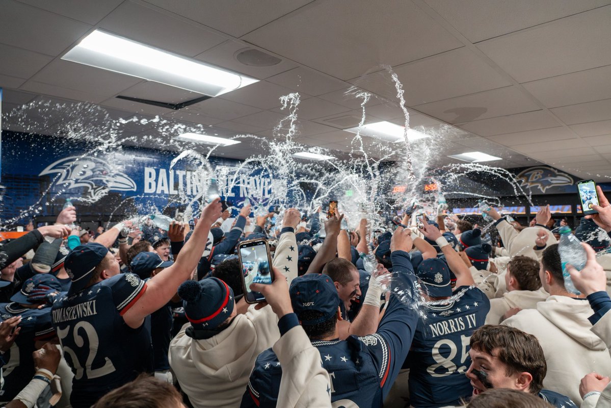 NavyAthletics's tweet image. How are we feeling this morning Navy fans?!

#GoNavy | #BeatArmy