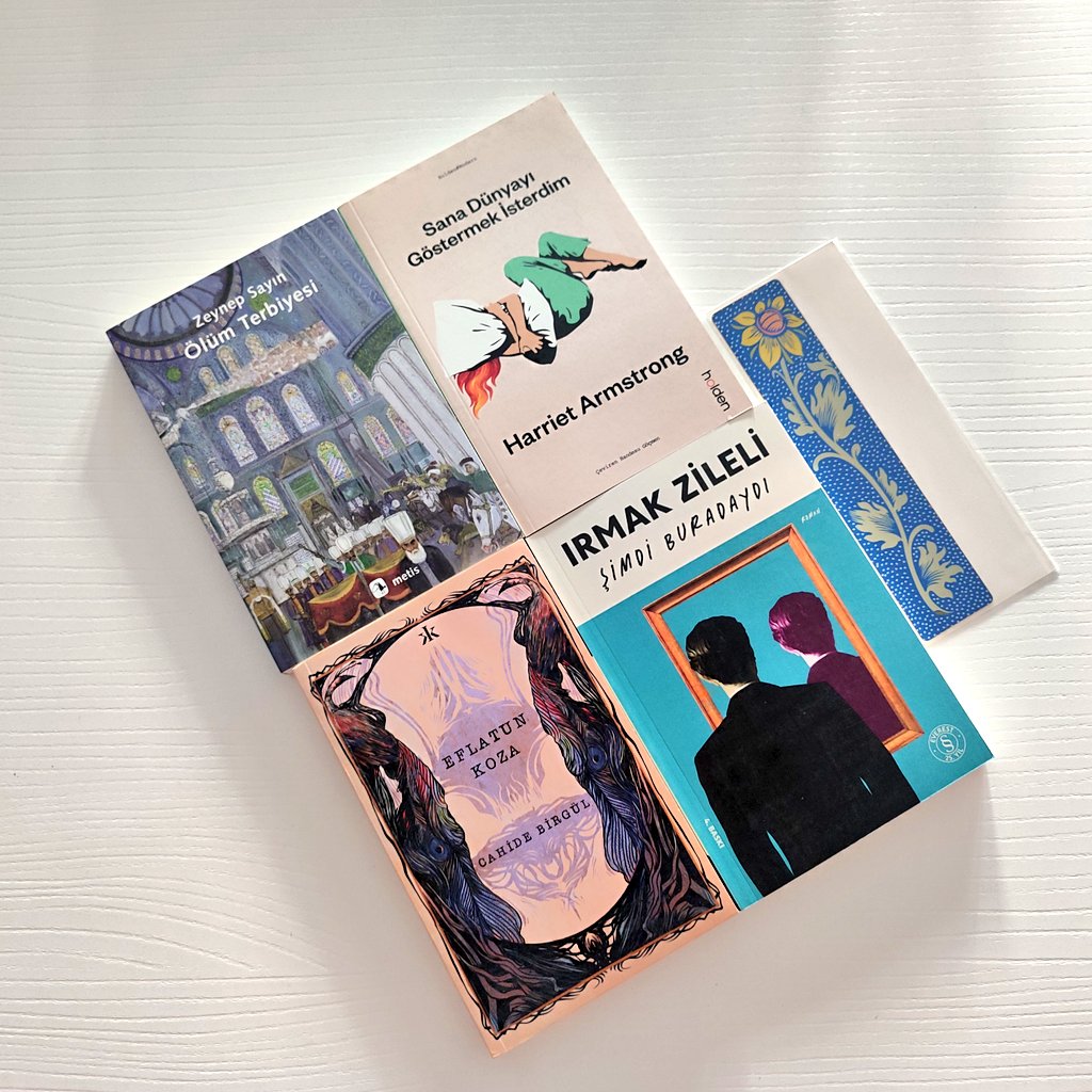 Bu mecranın hayatıma kattığı renklerden, güzelliklerden biridir o 😍 cannnn, ama nasıl bir candır o 😍 bu güzel hediyelerin için teşekkür ederim can <a href="/daisyssc/">daisy 🌼🪽</a> 🥰 iyi ki kesişmiş yollarımız, iyi ki 🥰😍💕🌷❤🎈💐