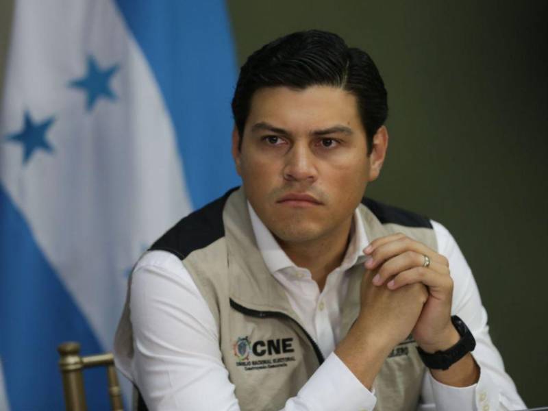 Después que los medios te atacaran sin piedad, luego que mucha gente cayera en esa trampa, hoy se dan cuenta que el verdadero defensor de la democracia sos vos, adelante compañero <a href="/MarlonOchoaHN/">Marlon</a> Honduras te lo agradecerá.