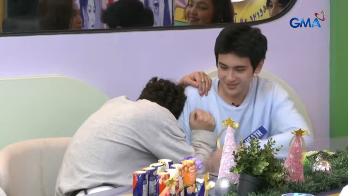 heathnotized's tweet photo. Ipagpatuloy mo ang laban sa bnk para kay Lee, Moymoy!!

HEATH NATIONS BABY BOY
#PBBCollab20FranSethVisit https://t.co/pcCcmyBZRX