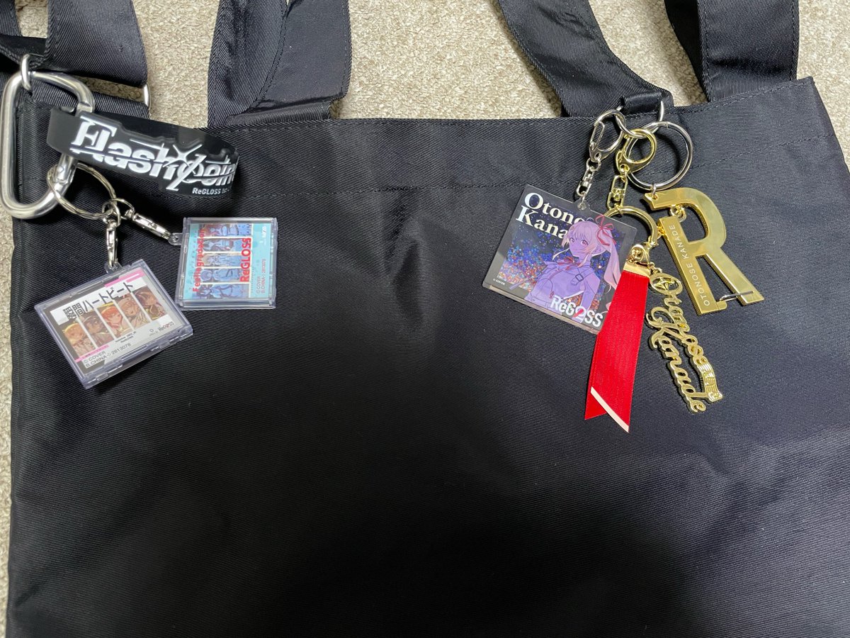 人生初の痛バ出来ましたぁぁ！！！ 下手なりに頑張りました笑 かなでぃ