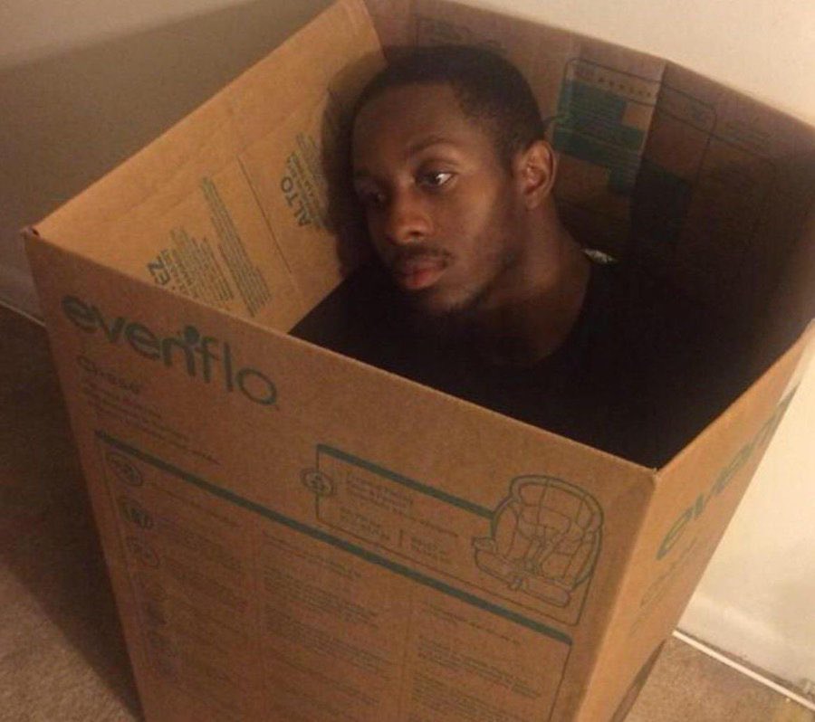 todo el mundo me aburre y la única persona que me interesa no me da bola así que me toca soltería eterna