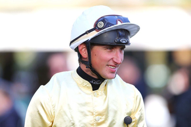 SadHilllll's tweet photo. 𝟭𝟰 𝗱𝗲́𝗰𝗲𝗺𝗯𝗿𝗲 𝟮𝟬𝟮𝟱. 🙏🏼

Triste anniversaire pour Jimmy Tastayre, tombé en course le 14 décembre 2019.
Une pensée pour lui, pour Nicolas Gauffenic, Lucie Oger et Alexandre Seigneul. 
Les courses, c’est avant tout des passionnés et des jockeys qui risquent leur vie à chaque départ.

Aujourd’hui et toujours, nos pensées les accompagnent. 🫶🏼