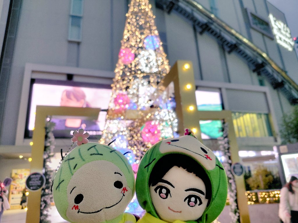 ckumikatsuo7129's tweet photo. JUMP福岡楽しかった✨
席はスタンド中段とアリーナだった
知念くん目の前で見られて、うちわ気づいてくれて嬉しかった！ https://t.co/4ReFmLYy5C