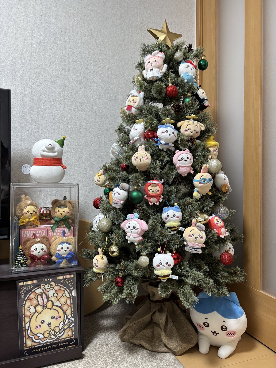 ちいかわのマスコットで念願のクリスマスツリー飾り付け🎄✨ #ちいかわ