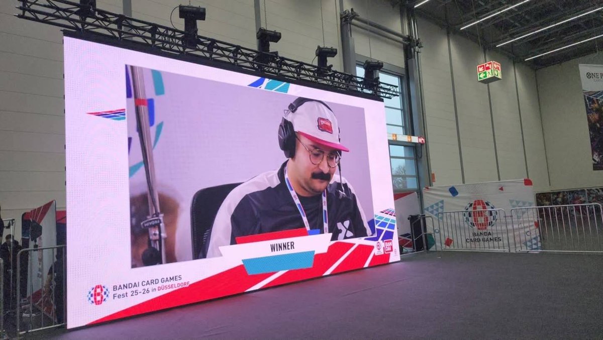 Congrats <a href="/AcademyAibo/">LXO AIBO</a> 2nd finish Finals &amp; are going to Gundam Card Game World Championships! 

Been following their guides &amp; placed top 128 - met them on Friday and they were so lovely! 

Missed the chance to give them some stickers, I'm so sad, until next time &amp; good luck dude!