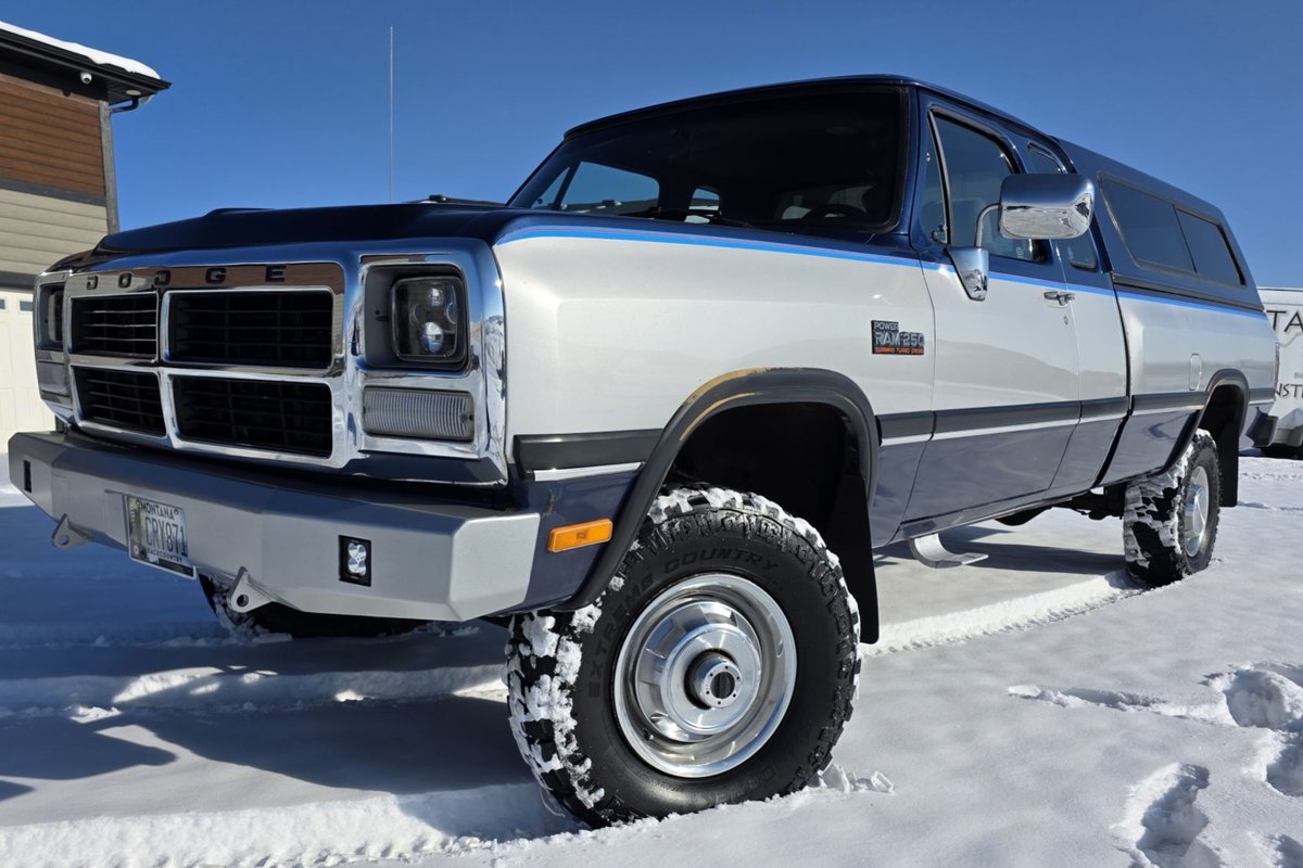 Bring a Trailer tweet media