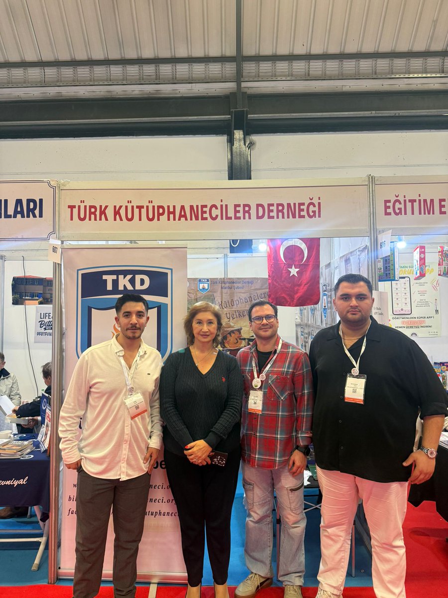 Meslek büyüğümüz ve değerli üyemiz Dr. Berrin Balkaş Yılmaz standımızı ziyaret etti.

Her zamanki kıymetli desteği ve nazik ziyareti için kendisine en içten teşekkürlerimizi sunarız.
<a href="/Berrin_1923/">Berrin Balkaş-Yılmaz</a>