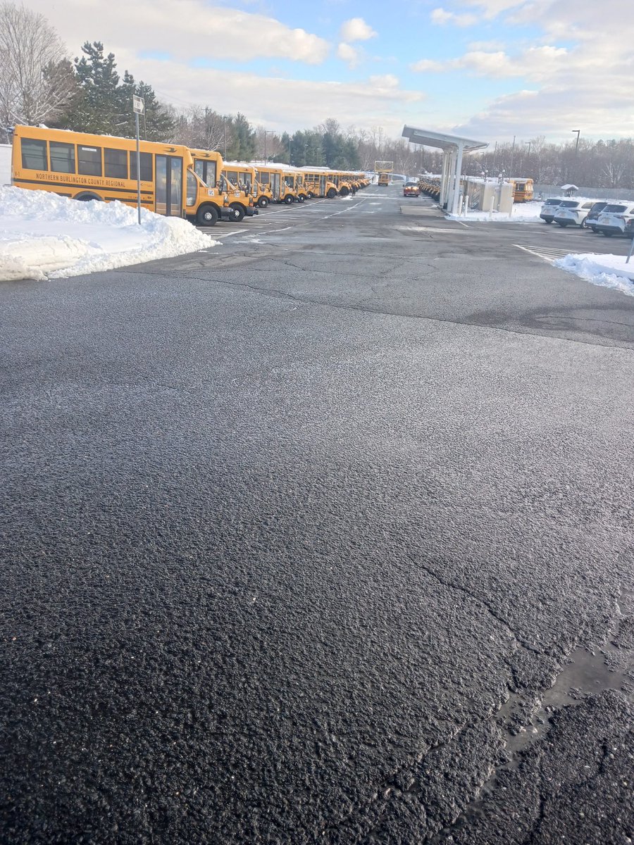 NBCLynch's tweet photo. Northern mechanics &amp; drivers took time today to get the buses ready to roll tomorrow. Stay warm Northern Nation. https://t.co/UkgayDhCDi