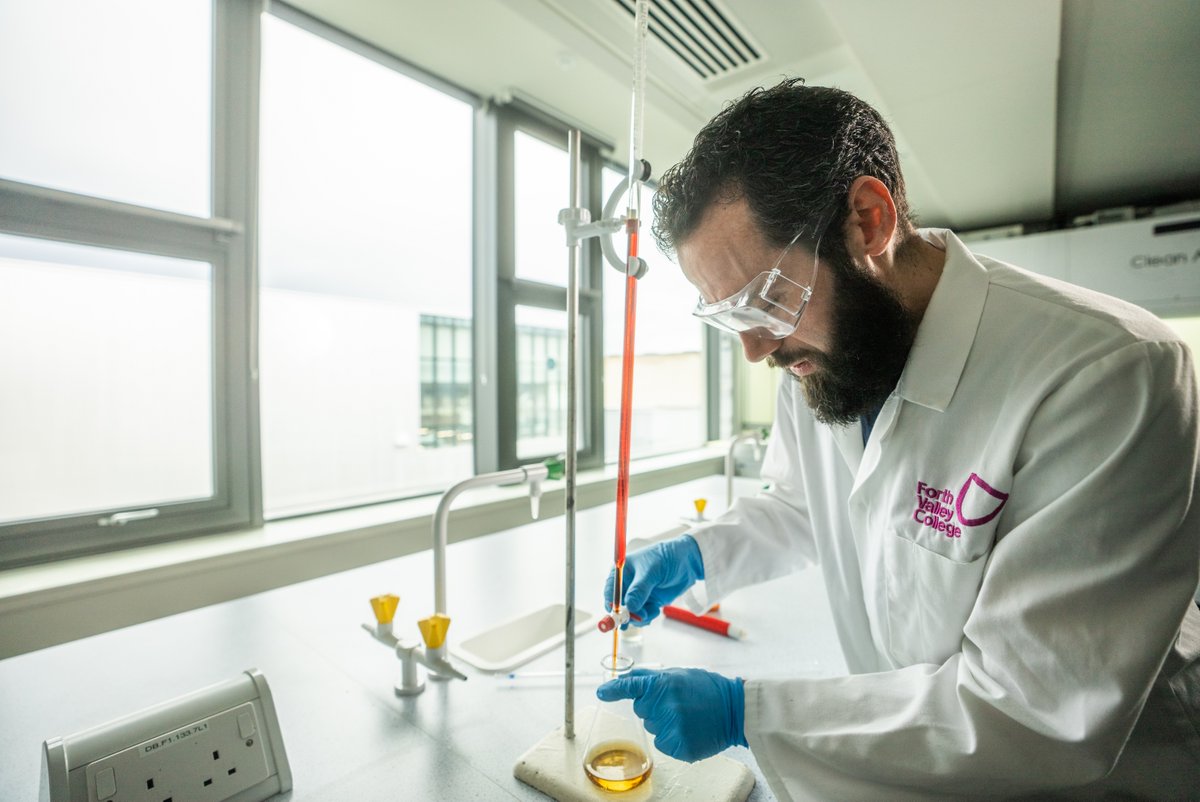 falkirk_herald's tweet image. Take a more hands-on degree and be work-ready for your first employer – find out how
 👉 trib.al/hOT8dKd
#AD #ForthValleyCollege #ForthValley #College #HigherEducation #FurtherEducation #Degree #Course #NewYear