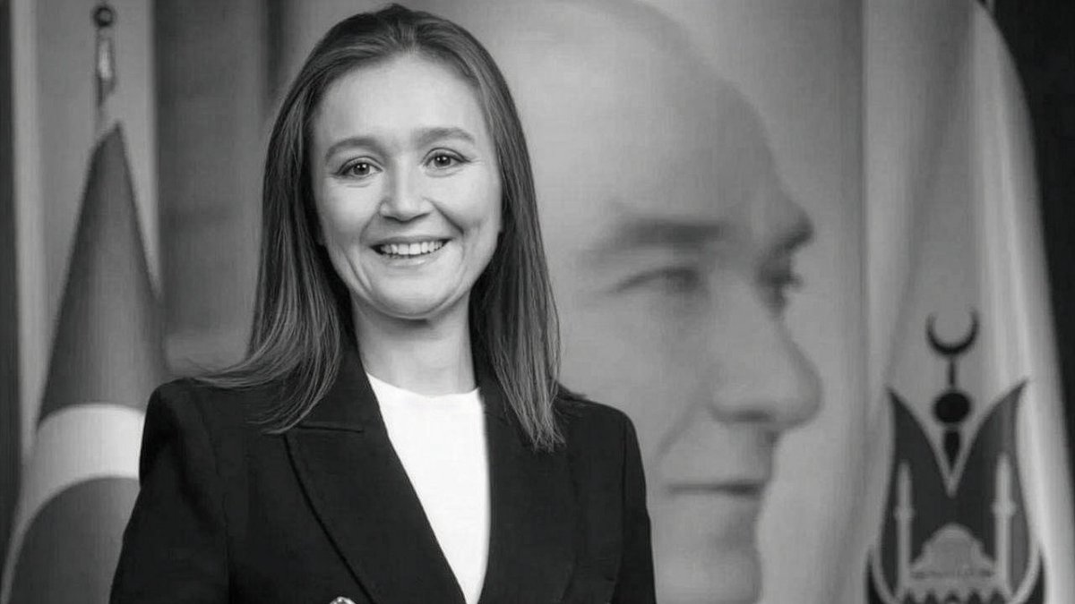 Genç yaşta aramızdan ayrılan Manisa Şehzadeler Belediyesi'nin başarılı Başkanı Sn. Gülşah Durbay'a Allah'tan rahmet, kederli ailesine ve tüm sevenlerine baş sağlığı diliyorum.