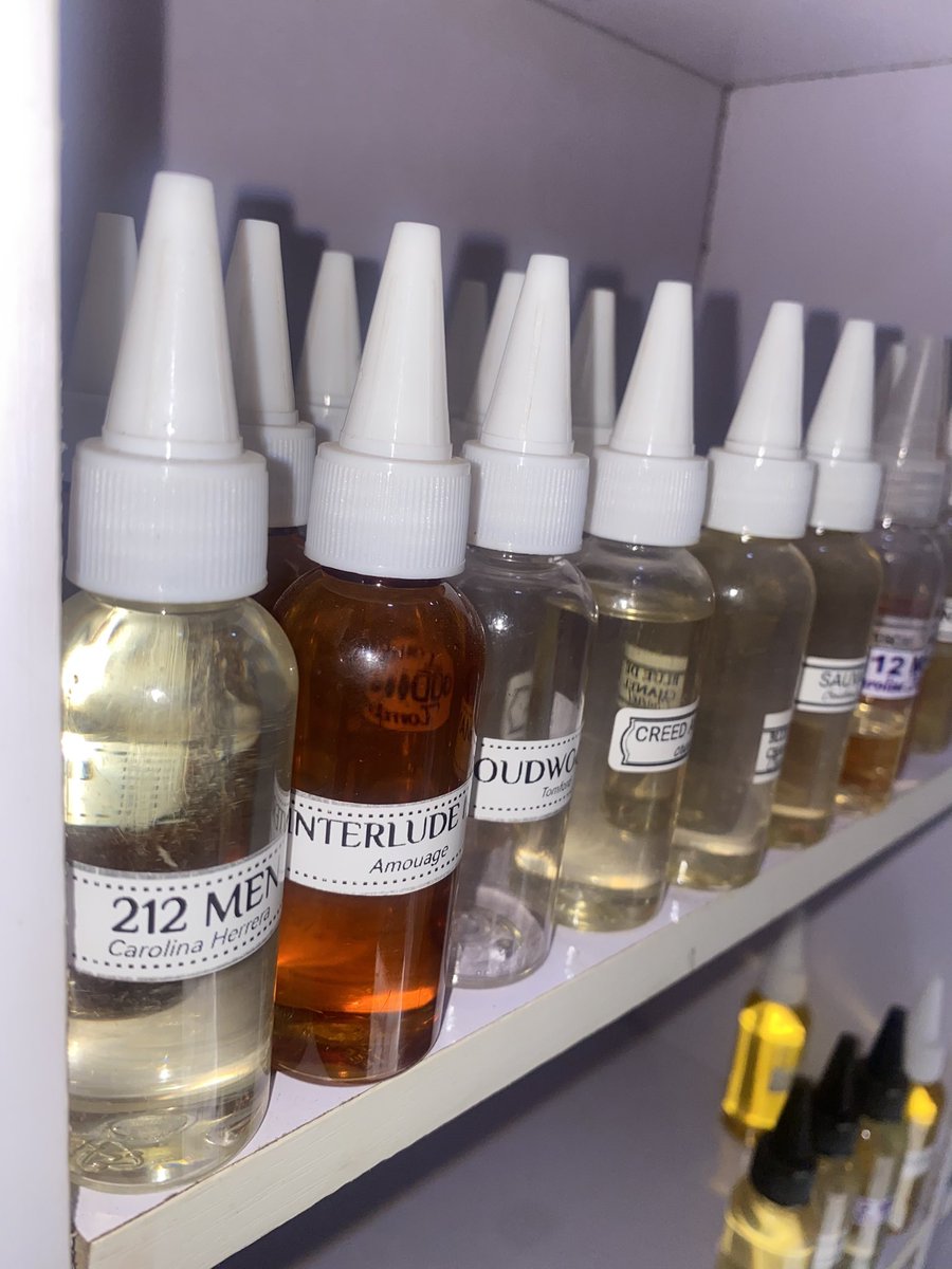 i_iyanz's tweet photo. Get my oils! They last till you wash off fabrics!
#100ml; #36,000
50ml #25,000
30ml ; #15,000
Location; Ìbàdàn https://t.co/0ZYFUXTP4F