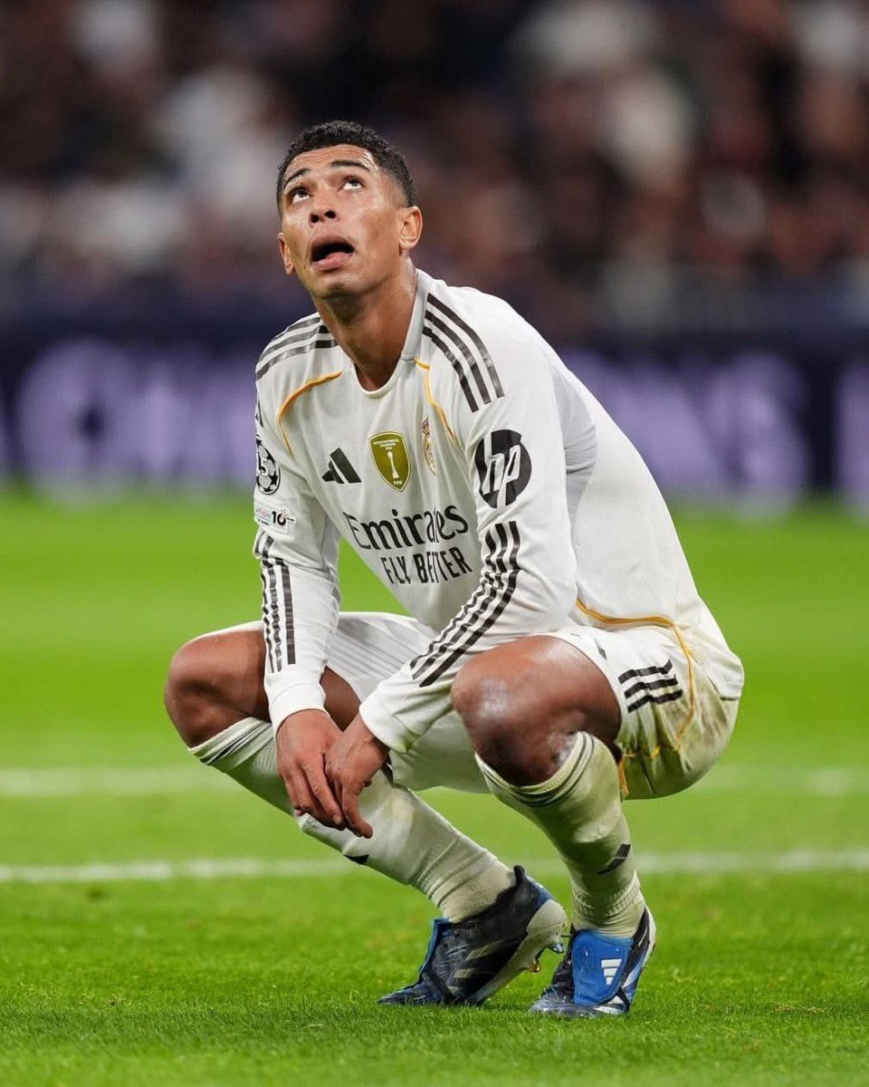 ساخر tweet media