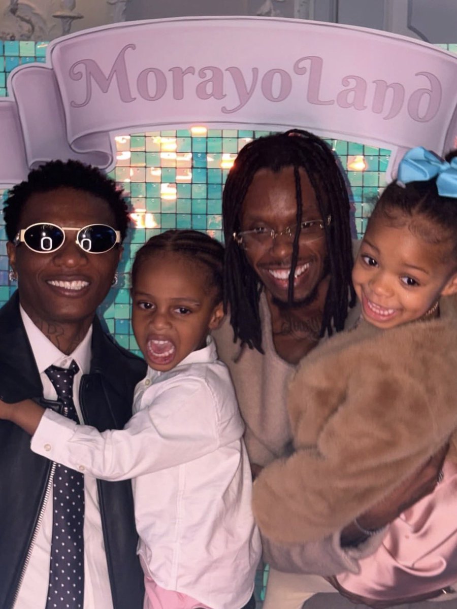 WizkidGallery's tweet photo. Wizkid and Krept at Morayo’s 1st birthday celebration 🩷🤩 https://t.co/eYlBCr239l