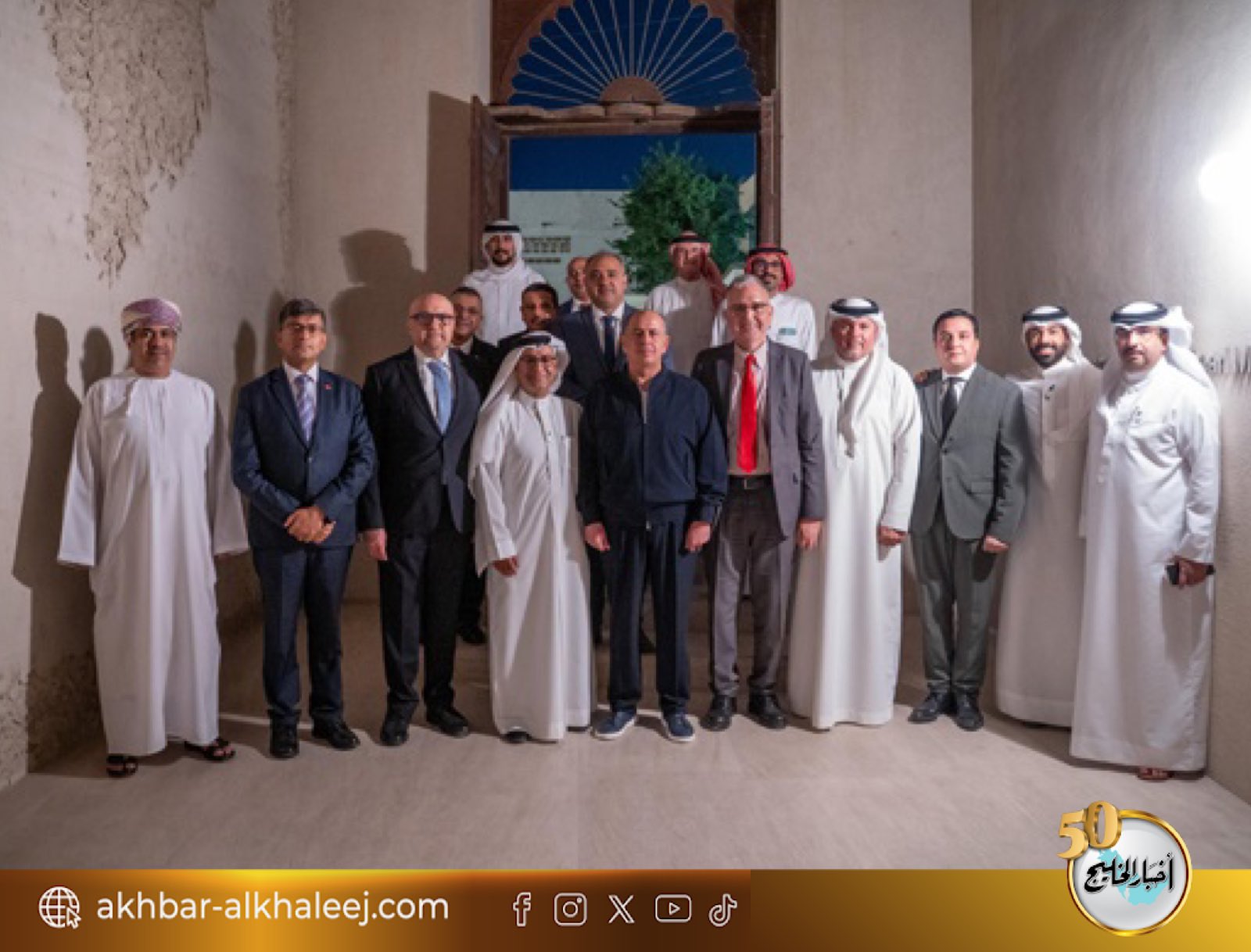 وزارة الخارجية تنظم جولة ثقافية لأصحاب السعادة السفراء العرب المقيمين لدى مملكة البحرين في مهرجان ليالي المحرق #البحرين 