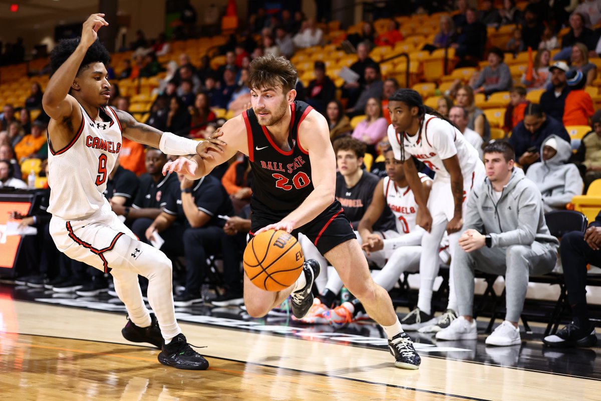 1H | 3:51
Ball St 21 Campbell 21

Hart up to 9 points after hitting a 3⃣