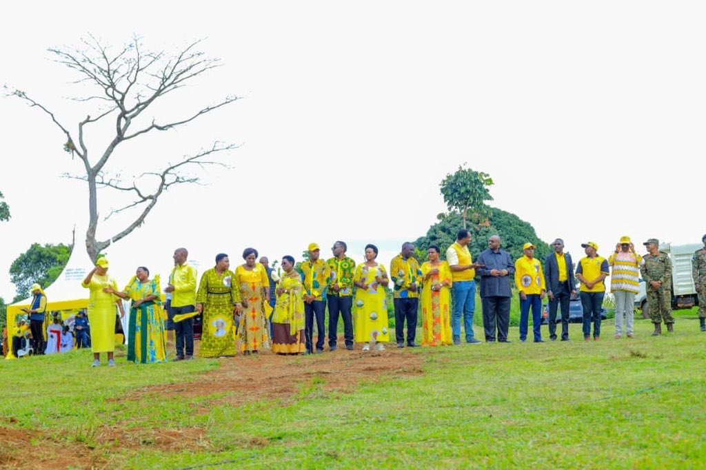 StephenAseera's tweet photo. Yesterday I officially received my @NRMOnline flag from HE @KagutaMuseveni to represent the People of Buhaguzi East Constituency in the 12th Parliament. 
Looking forward to defending it come 15th Jan 2026.

#Protectingthegains 
#NRM https://t.co/WjR3KdF00t