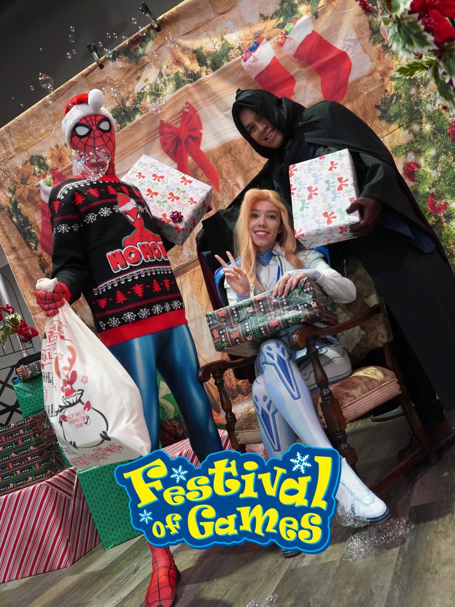 Liretro's tweet image. What makes the memories at Festival of Games feel like the holidays?  You ❤️