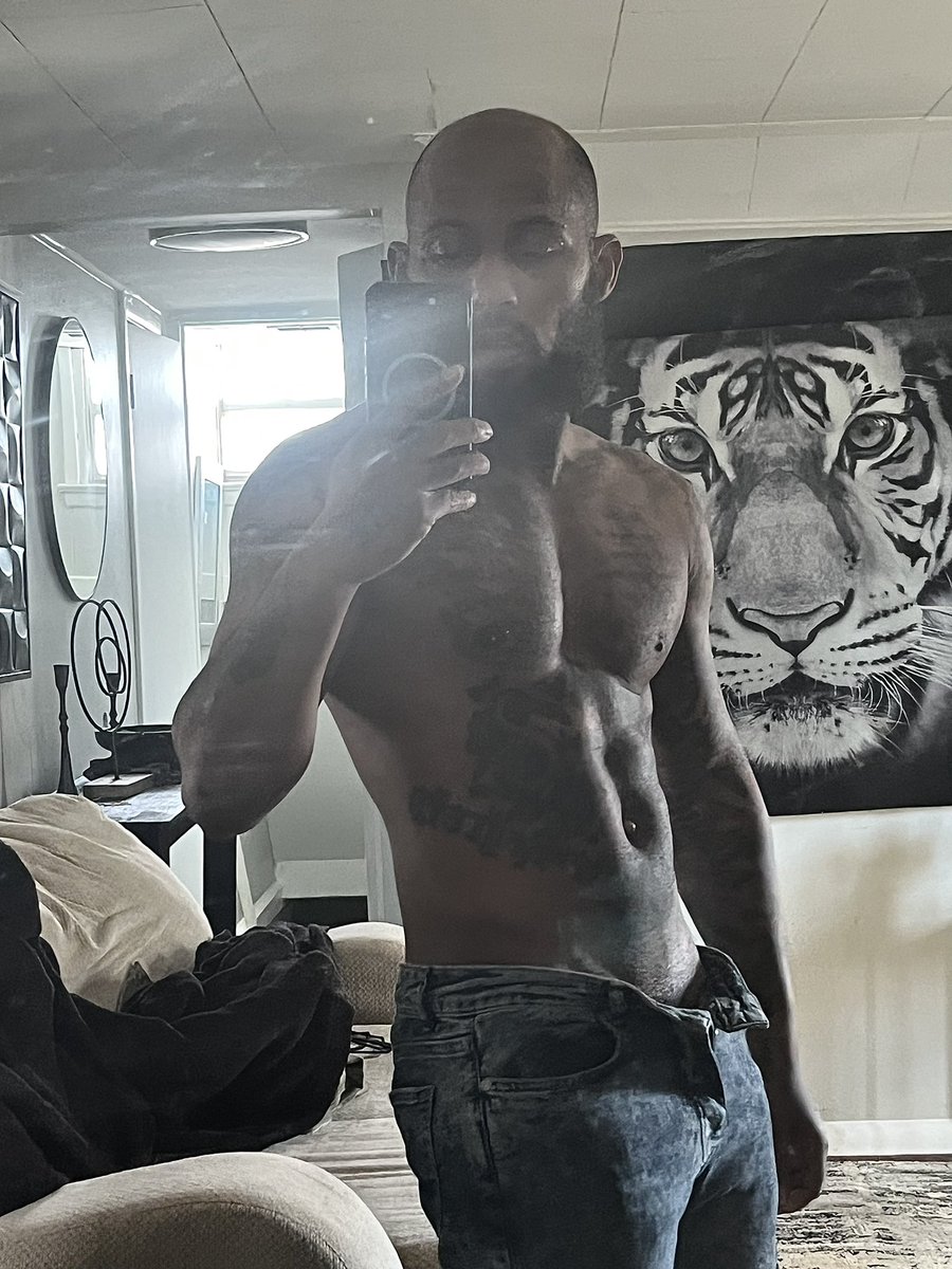 TattedMill's tweet photo. 🖤 🐅 https://t.co/27fHSeDHEg