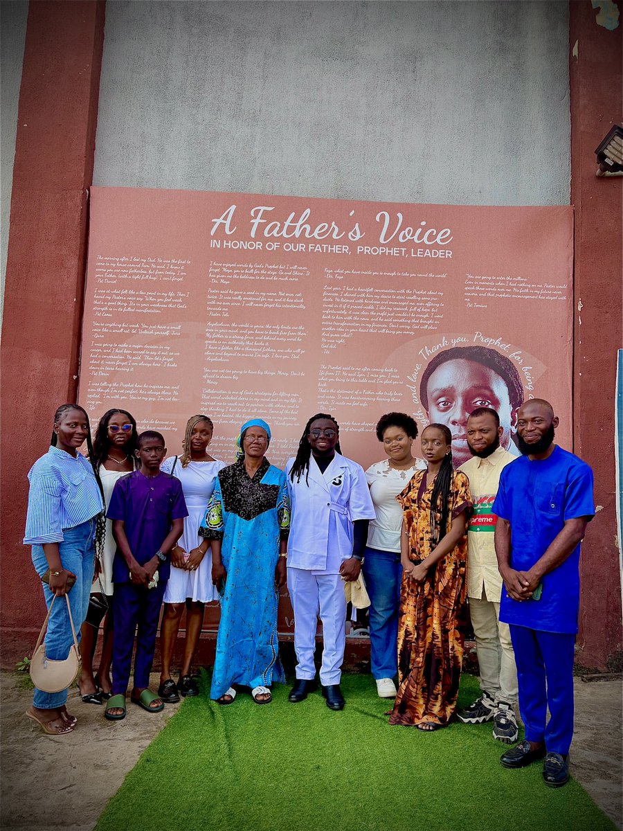 themaninileife's tweet photo. Today, I’m grateful for all of the love that I feel. All of the love that I receive. Grateful that I get to feel loved just as I get to love.

❤️❤️❤️ https://t.co/RsZSpkycmB