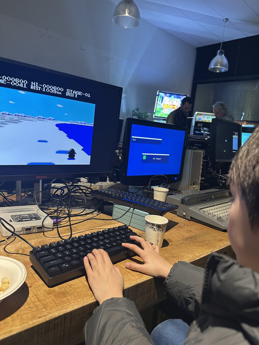 Had a great #MSX time yesterday in the Innovation Lab, thanks for hosting us all <a href="/jderwort/">Jeroen Derwort 🎮</a>!