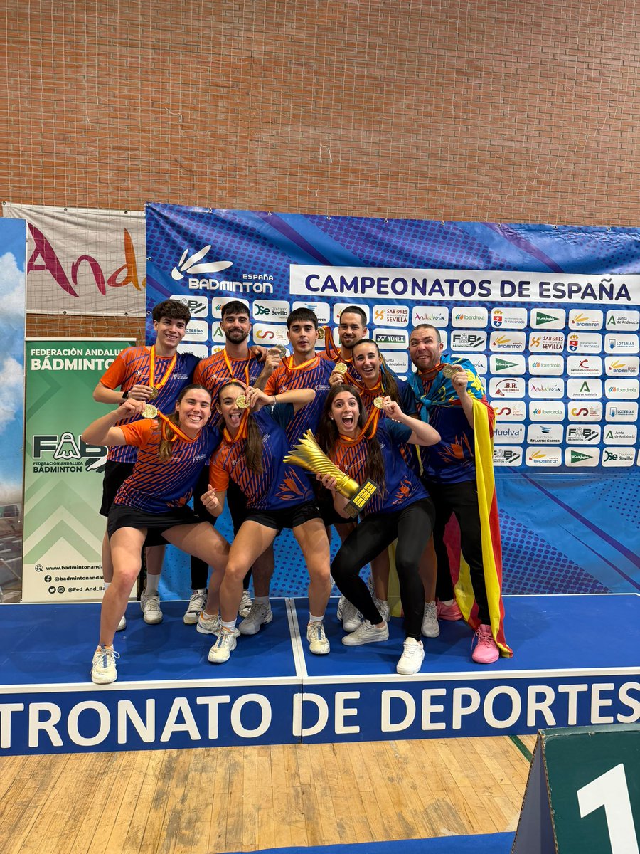 🏆 La Comunidad Valenciana, campeona de España 🏸

Desde el viernes 12 hasta el domingo 14 se ha disputado el Campeonato de España de Selecciones Absoluto, con un desenlace inolvidable.

🥇 Un título que premia el trabajo de todo el equipo.
¡Enhorabuena! 🔥

<a href="/comunitatesport/">Comunitat de l'Esport</a>