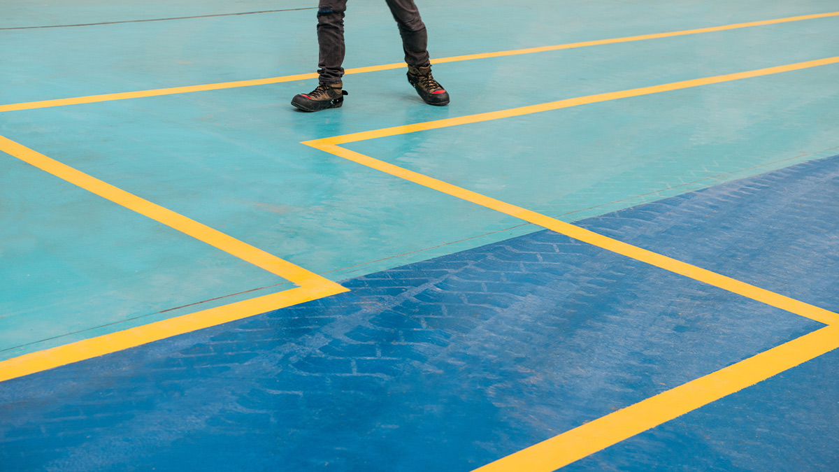 Leading through uncertainty means living in a constant tension between confidence and doubt, conviction and fatigue, agency and ambivalence. This recent HBR article captures this beautifully. A powerful and timely read for anyone guiding change today: hbr.org/2025/09/the-re…