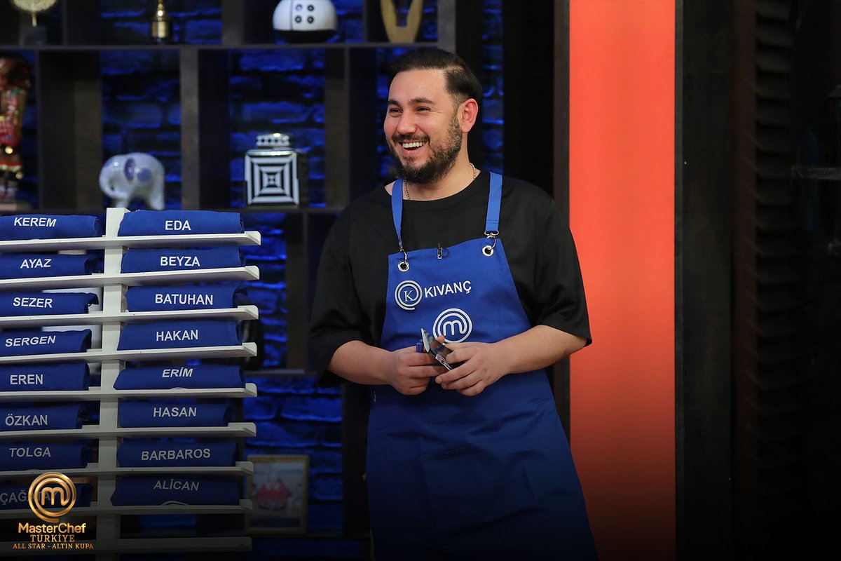 TvMasterchef's tweet photo. MasterChef Türkiye All Star Altın Kupa'nın takım kaptanları belli oldu. #MasterChefTürkiye #AllStar #AltınKupa #MasterChef #ACUNMEDYA #TV8 @Danilo_Zanna @chefyalcinkaya @SomerSivrioglu https://t.co/waHlopbCTa