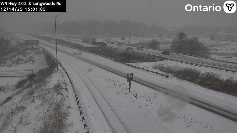 WxOntario1's tweet photo. That didn't take long...
#Hwy402 is closed SE of #Strathroy do to a collision
If traveling along the 402 today, please be prepared for changing road/ weather conditions!
#OnWX #ONStorm https://t.co/fOMd1ksU94