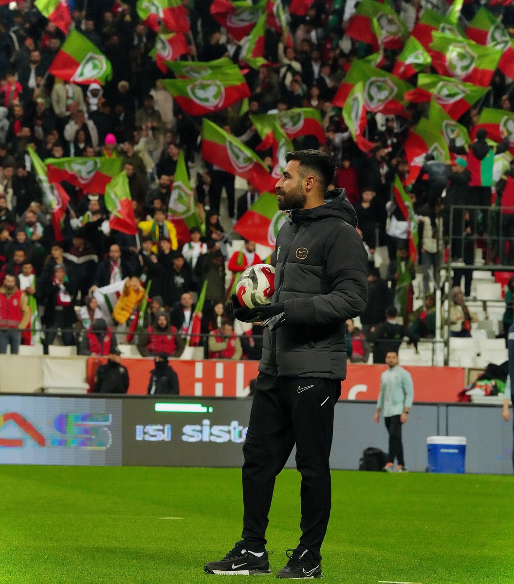 Onlar Takım Sen KİMLİKSİN…💚❤️ #Amedspor