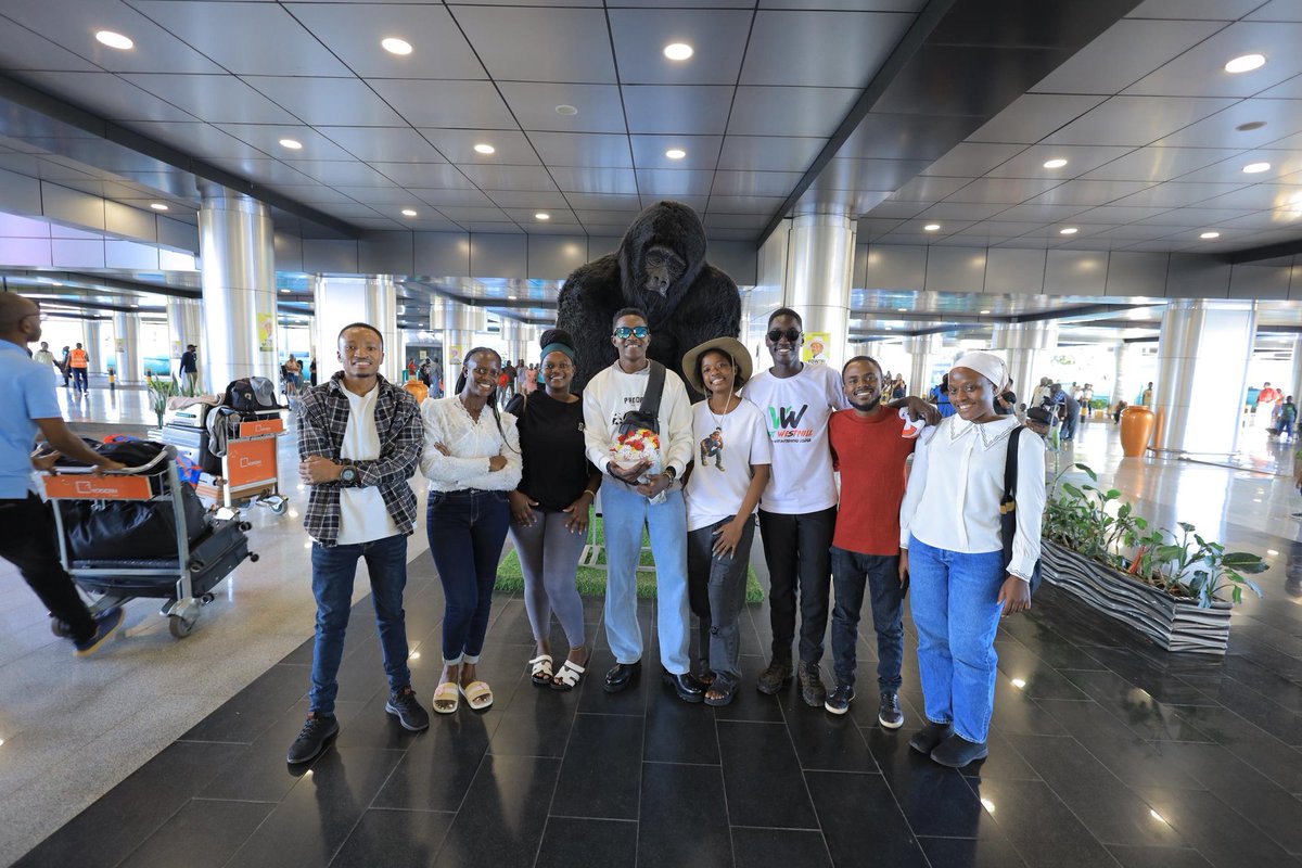 Attention  ⚠️ #backtothesourcethenile film director <a href="/Ssenyonyiderick/">𝗦𝗦𝗘𝗡𝗬𝗢𝗡𝗬𝗜 𝗗𝗘𝗥𝗥𝗜𝗖𝗞 𝗦𝗔𝗡𝗬𝗨</a> is back in the country. Welcome back sir 🤗